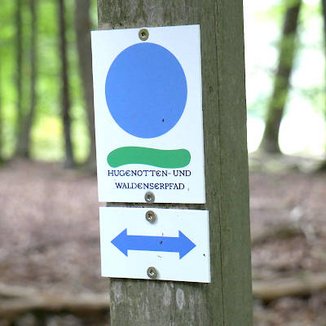 Hugenotten- und Waldenserpfad - Wandermarkierung Hugenotten- und Waldenserpfad - Wandermarkierung