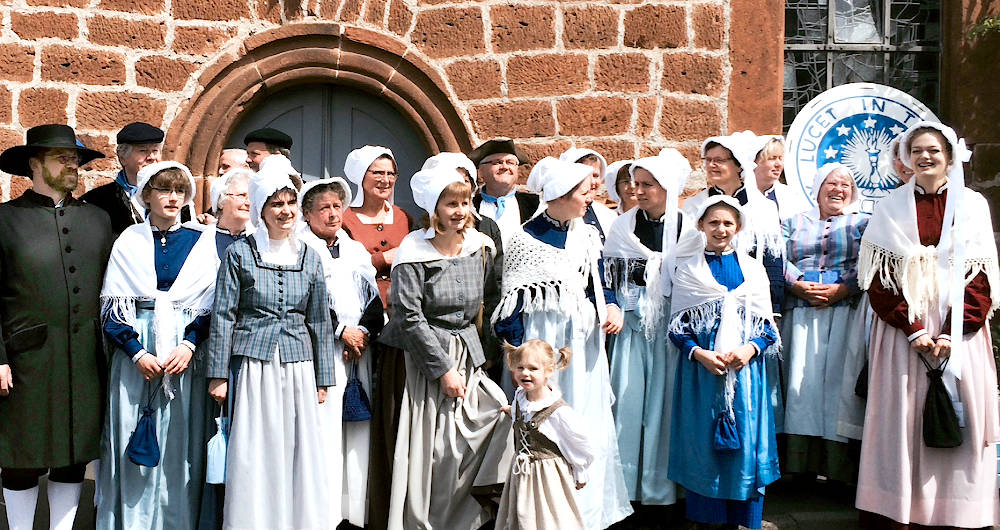 Todenhausen - Treffen mit Waldensertrachten Todenhausen - Treffen mit Waldensertrachten